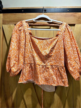 Hutch Printed Peplum Blouse Orange & White Medium Like New